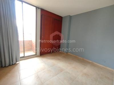 Apartamento de 3 alcobas en arriendo en Laureles, Medellín, 97 m² · foto 8 de 14
