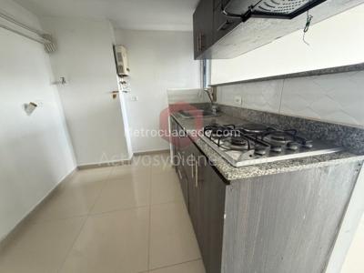 Apartamento de 2 alcobas en arriendo en El Chagualo, Medellín, 55 m² · foto 3 de 17