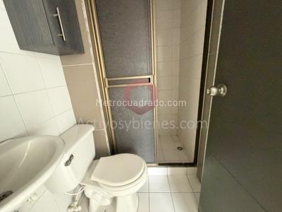 Apartamento de 2 alcobas en arriendo en El Chagualo, Medellín, 55 m² · foto 9 de 17
