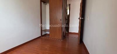 Apartamento de 3 alcobas en venta en Hayuelos, Bogotá, 73 m² · foto 10 de 17