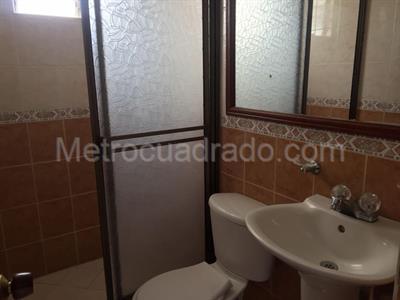 Casa de 4 alcobas en venta en Conjunto Cerrado Balcones De San Soucci, Villavicencio, 120 m² · foto 9 de 16