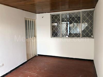 Casa de 3 alcobas en venta en Barrio Nuevo Jardin, Villavicencio, 80 m² · foto 2 de 12