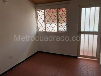 Casa de 3 alcobas en venta en Barrio Nuevo Jardin, Villavicencio, 80 m² · foto 6 de 12