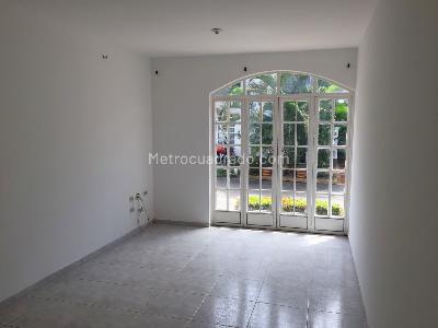Casa de 4 alcobas en venta en Quintas De Morelia, Villavicencio, 140 m² · foto 2 de 11
