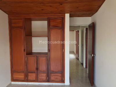 Casa de 4 alcobas en venta en Quintas De Morelia, Villavicencio, 140 m² · foto 9 de 11
