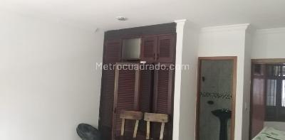 Casa de 5 alcobas en venta en Emporio, Villavicencio, 180 m² · foto 9 de 18