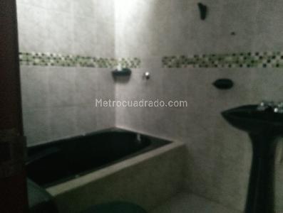 Casa de 5 alcobas en venta en Emporio, Villavicencio, 180 m² · foto 16 de 18
