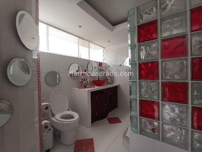 Casa de 5 alcobas en arriendo en El Buque, Villavicencio, 200 m² · foto 19 de 19