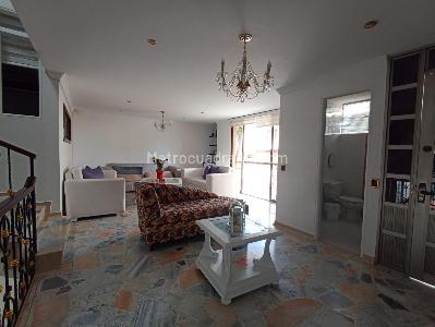 Casa de 5 alcobas en arriendo en El Buque, Villavicencio, 200 m² · foto 6 de 19