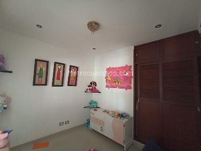 Casa de 5 alcobas en arriendo en El Buque, Villavicencio, 200 m² · foto 11 de 19