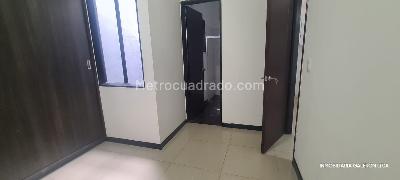 Casa de 5 alcobas en arriendo en Madrigal, Villavicencio, 180 m² · foto 9 de 18