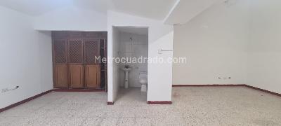 Casa de 5 alcobas en venta en Barzal, Villavicencio, 238 m² · foto 4 de 20