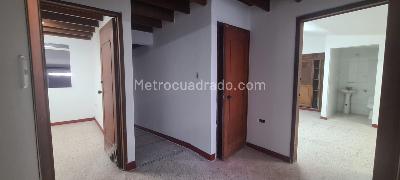 Casa de 5 alcobas en venta en Barzal, Villavicencio, 238 m² · foto 12 de 20