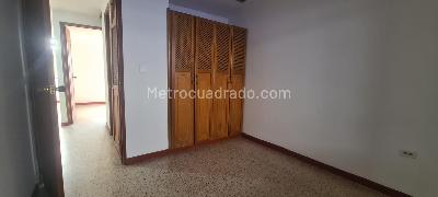 Casa de 5 alcobas en venta en Barzal, Villavicencio, 238 m² · foto 16 de 20