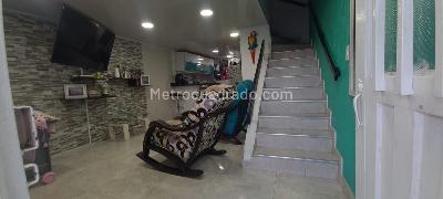 Casa de 3 alcobas en venta en Conjunto Los Girasoles, Villavicencio, 86 m² · foto 2 de 18