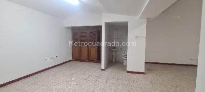 Casa de 5 alcobas en arriendo en Barzal, Villavicencio, 238 m² · foto 5 de 15