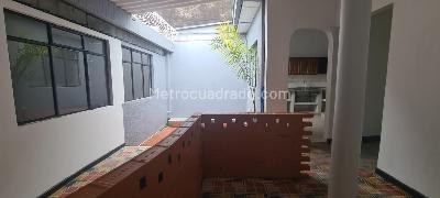 Casa de 4 alcobas en arriendo en Grama, Villavicencio, 241 m² · foto 17 de 18