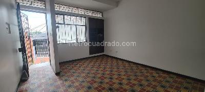 Casa de 4 alcobas en arriendo en Grama, Villavicencio, 241 m² · foto 3 de 18