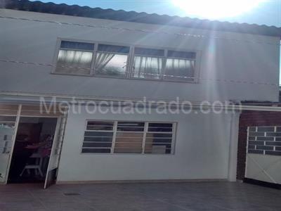 Casa de 4 alcobas en venta en San Miguel, Bogotá, 198 m² · foto 9 de 11