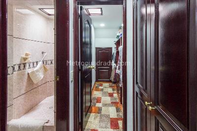 Apartamento de 5 alcobas en venta en San Patricio, Bogotá, 245 m² · foto 13 de 20