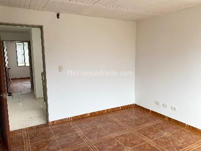 Casa de 4 alcobas en venta en El Refugio, Bogotá, 109 m² · foto 15 de 20