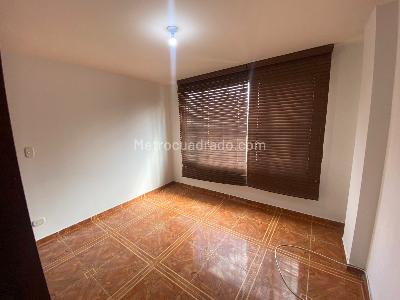 Casa de 4 alcobas en venta en El Refugio, Bogotá, 109 m² · foto 9 de 20