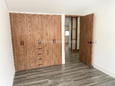 Casa de 5 alcobas en venta en La Alhambra Monaco, Bogotá, 235 m² · foto 16 de 20