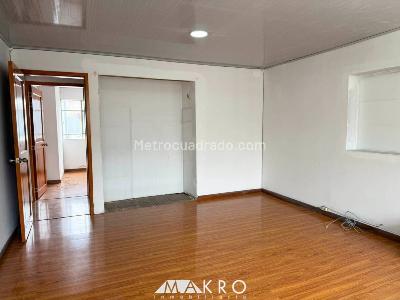 Casa de 3 alcobas en venta en Modelo Norte, Bogotá, 198 m² · foto 13 de 20