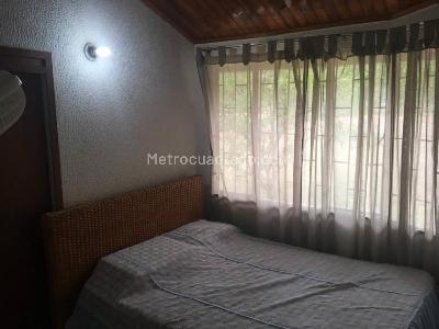Casa de 3 alcobas en venta en Girardot, Girardot, 100 m² · foto 5 de 8