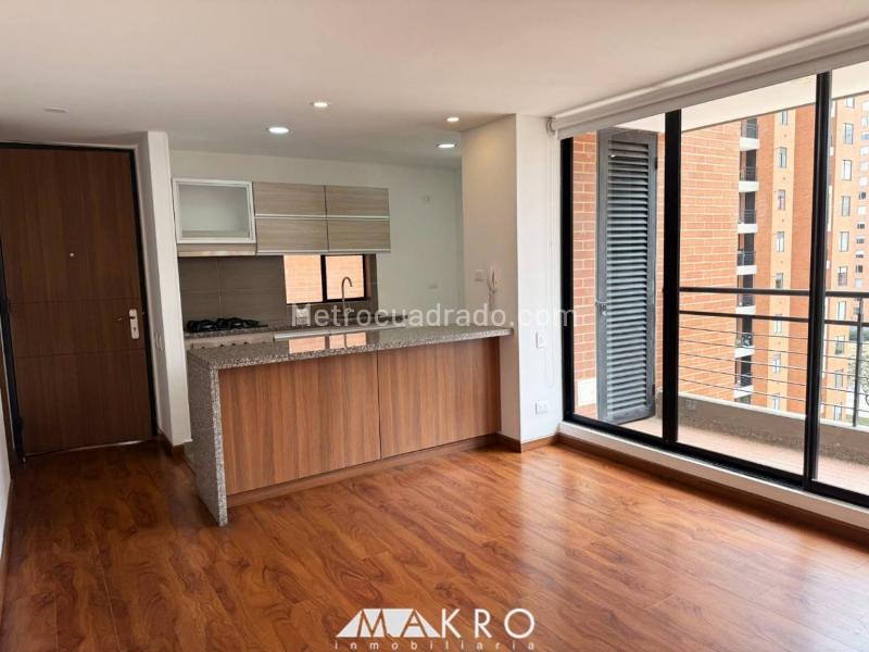 Piso – Bogotá D.C. - Más