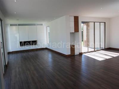 Casa de 5 alcobas en venta en San Simon, Bogotá, 1521 m² · foto 4 de 16