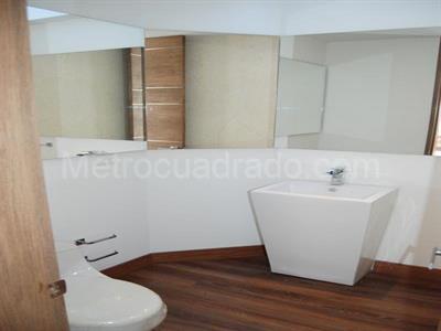 Casa de 5 alcobas en venta en San Simon, Bogotá, 1521 m² · foto 12 de 16