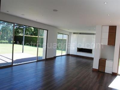 Casa de 5 alcobas en venta en San Simon, Bogotá, 1521 m² · foto 5 de 16