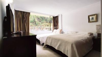 Apartamento de 3 alcobas en venta en Chico Oriental, Bogotá, 135 m² · foto 9 de 12