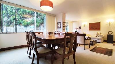 Apartamento de 3 alcobas en venta en Chico Oriental, Bogotá, 135 m² · foto 2 de 12