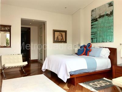 Apartamento de 4 alcobas en venta en Chico Navarra, Bogotá, 300 m² · foto 15 de 20