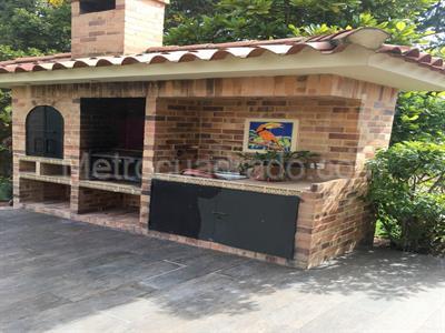 Casa de 4 alcobas en venta en San Simon, Bogotá, 420 m² · foto 4 de 17