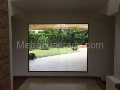Casa de 4 alcobas en venta en San Simon, Bogotá, 420 m² · foto 16 de 17