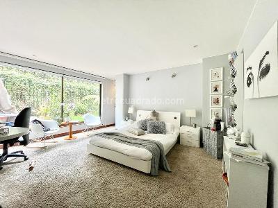 Apartamento de 4 alcobas en venta en Cerros De Niza, Bogotá, 310 m² · foto 13 de 19