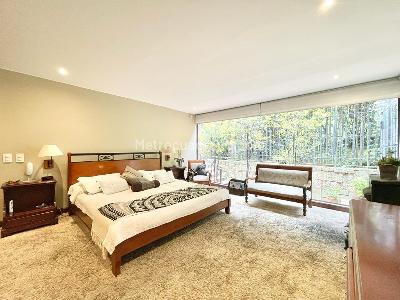Apartamento de 4 alcobas en venta en Cerros De Niza, Bogotá, 310 m² · foto 10 de 19