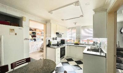 Apartamento en venta en Chico, Bogotá · foto 5 de 17