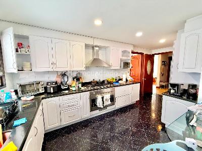 Apartamento en venta en Chico Navarra, Bogotá · foto 3 de 11