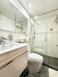 Apartamento de 3 alcobas en venta en Santa Barbara, Bogotá, 178 m² · foto 14 de 19