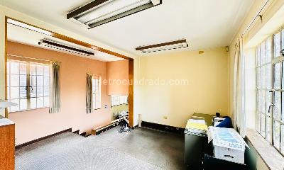 Casa en venta en Quinta Camacho, Bogotá · foto 4 de 15