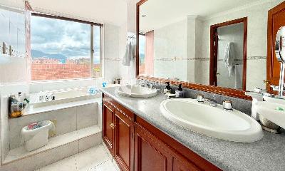 Apartamento de 4 alcobas en venta en Recodo Del Country, Bogotá, 270 m² · foto 19 de 20
