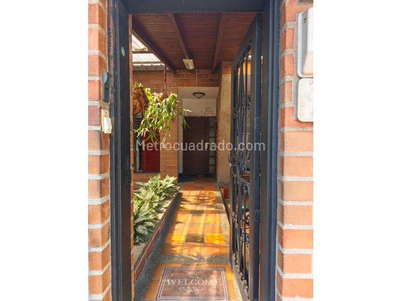 3BR House for Rent in Santa Mnica, Medellín - 2