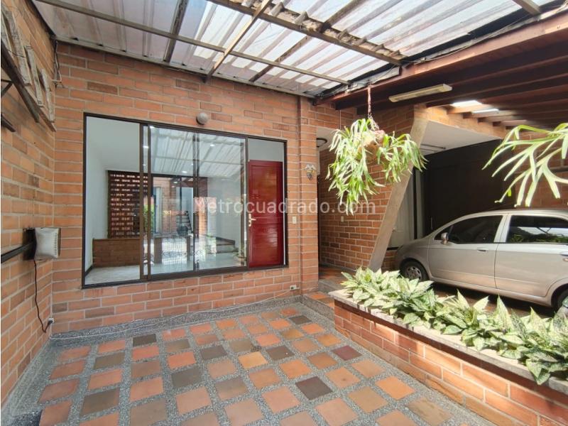 3BR House for Rent in Santa Mnica, Medellín - 5