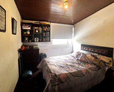 Casa de 3 alcobas en venta en Alamos Norte, Bogotá, 144 m² · foto 12 de 17