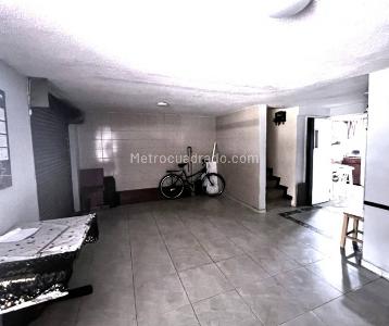 Casa de 3 alcobas en venta en Alamos Norte, Bogotá, 144 m² · foto 8 de 17