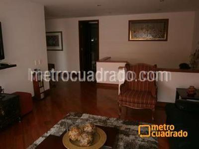 Apartamento de 3 alcobas en venta en Chico Virrey, Bogotá, 250 m² · foto 8 de 20
